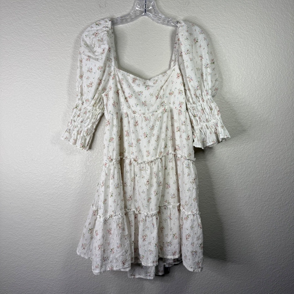 Storia White Floral Mini Dress
